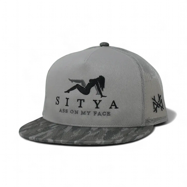 Sitya Trucker Hat: 7 Panel Black