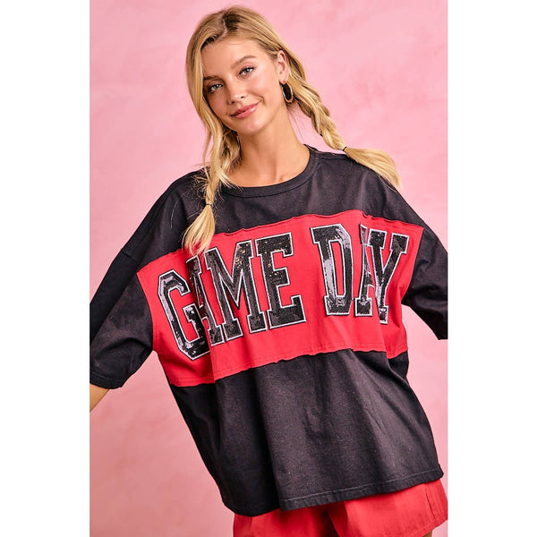 WOMENS GAMEDAY COLORBLOCK APPLIQUE RELAXED FIT T SHIRT: BLACK/RED