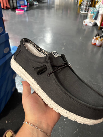 Hey dude Wally stretch canvas black/white