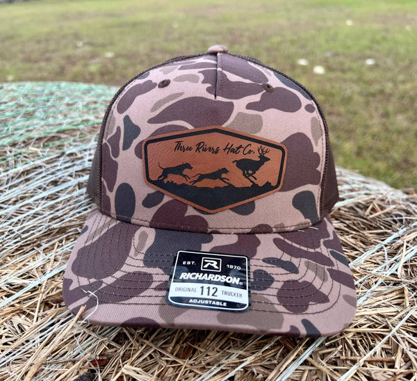 Deer Dog Hunting - Trucker Snapback - Richardson 112 - Buckle Patch: Mossy Oak Bottomland