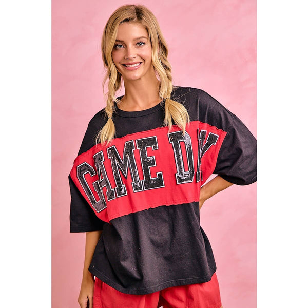 WOMENS GAMEDAY COLORBLOCK APPLIQUE RELAXED FIT T SHIRT: BLACK/RED