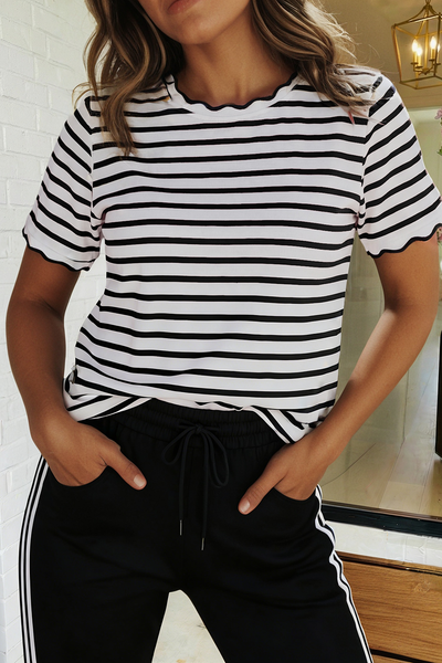 LAS Stripe Scalloped Trim Round Neck T Shirt Red