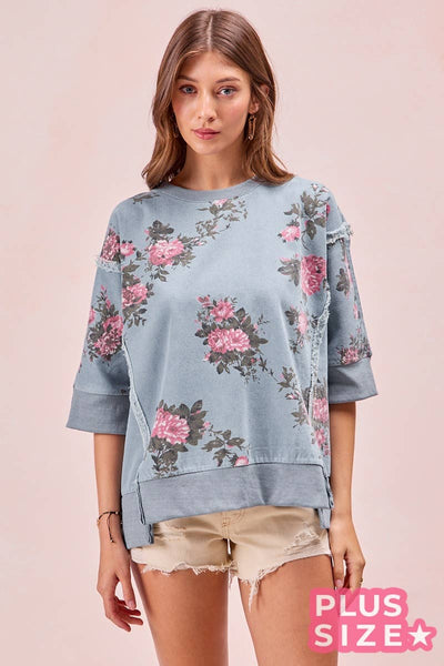 FLOWER PRINTED DENIM OPENSEAM DETAIL SHORT SLEEVES TOP: DENIM / 1X