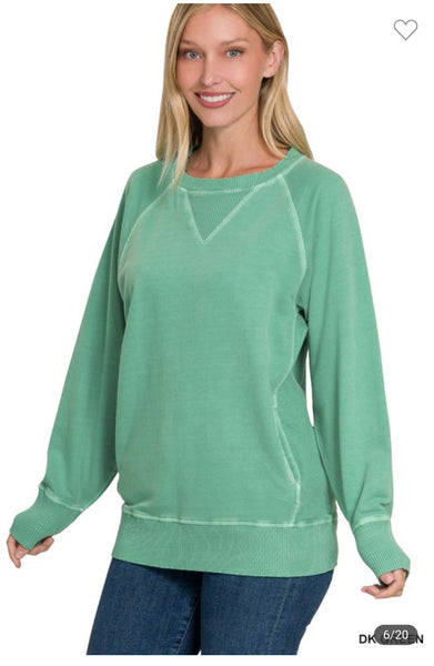 Pigment dyed French Terry pullover with pockets
