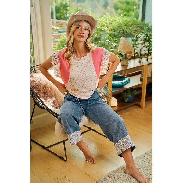 FLORAL RIB KNIT WITH CROCHET TRIM SLEEVES TOP: CORAL PINK / S