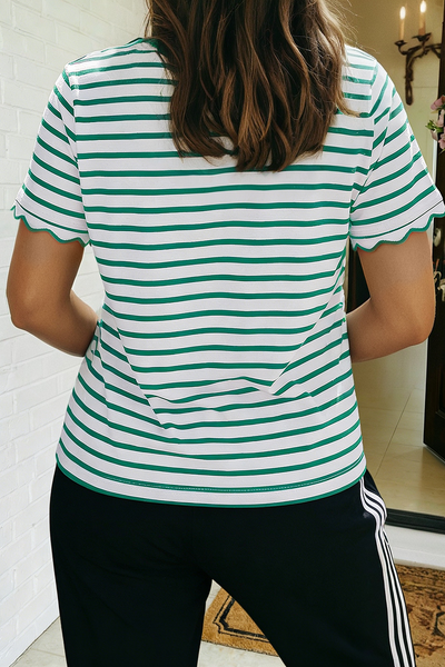 LAS Stripe Scalloped Trim Round Neck T Shirt Red