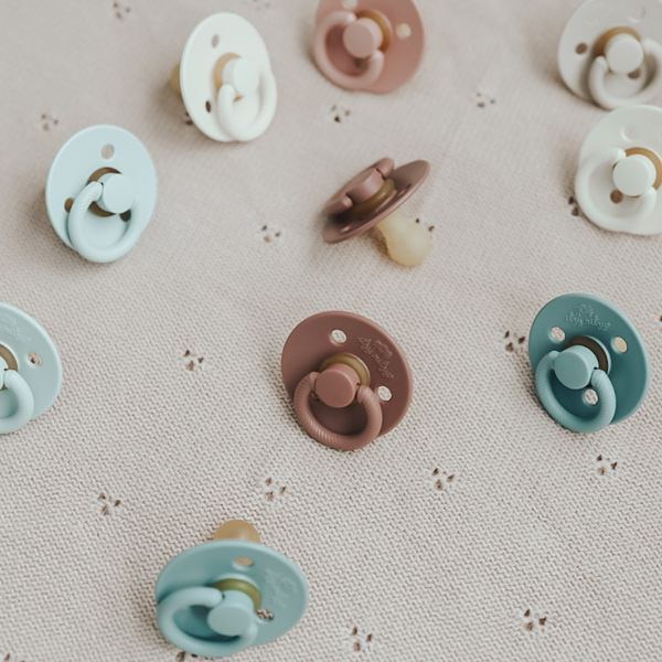 Itzy Soother™ Natural Rubber Paci Sets: Blossom + Rosewood