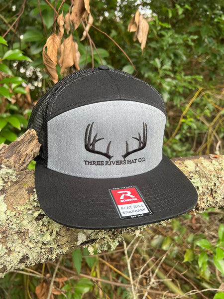 Classic Whitetail Rack - Flatbill Snapback Hat - Richardson 168: Dark Brown/Khaki