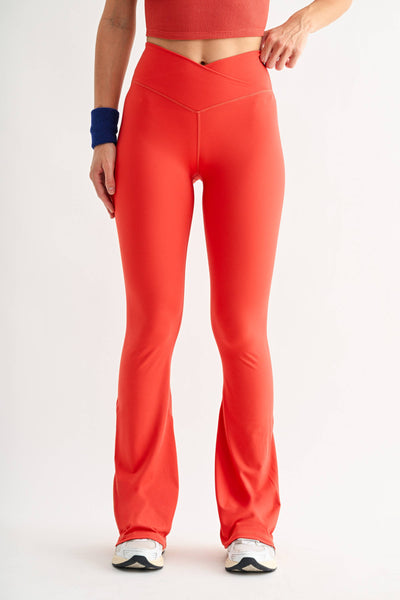 Venice Crossover Waist Yoga Pants: BLACK