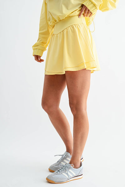 Breeze Flutter Skort: SILKEN TAUPE