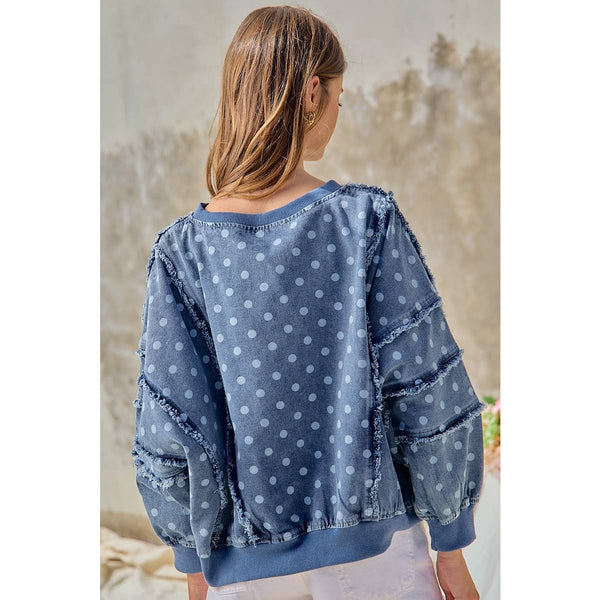 POLKA DOT PRINTED WASHED DENIM FRAYED EDGE DETAIL TOP: