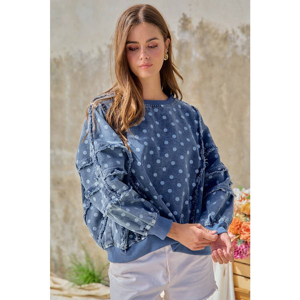 POLKA DOT PRINTED WASHED DENIM FRAYED EDGE DETAIL TOP: